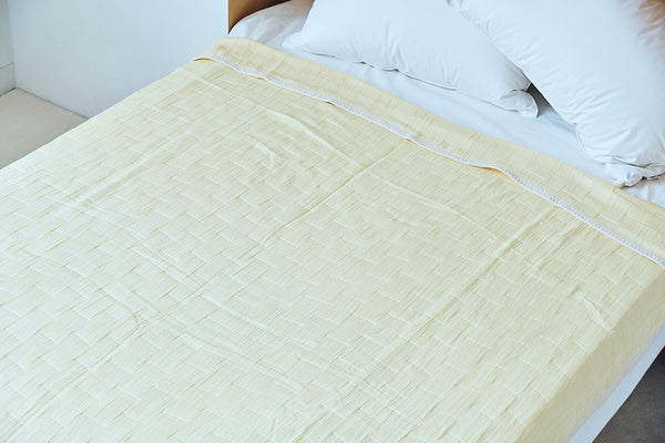 ライブコットン　ゴールドシルク＆コットン 6重ガーゼケット 140×200 cm 楽天市場】ゴールドシルク&コットン6重ガーゼケット 140×200cm